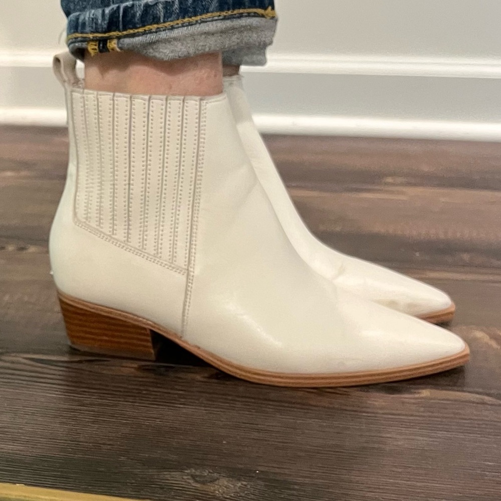Marc Fisher off-white Genuine Leather Ankle Boots size 6.5 western southwestern - Picture 8 of 17